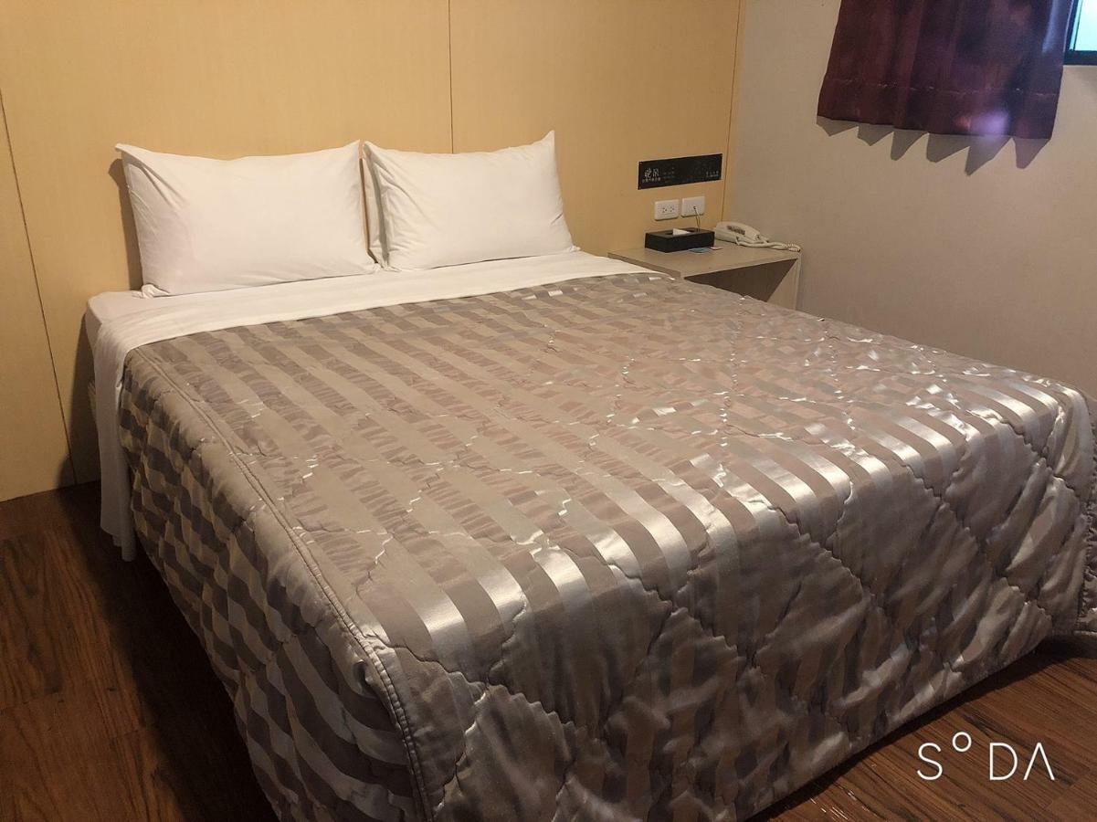 צ'יאיי סיטי Flower Motel מראה חיצוני תמונה